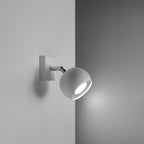 Applique Oculare acier blanc, détail de la boule et du chrome