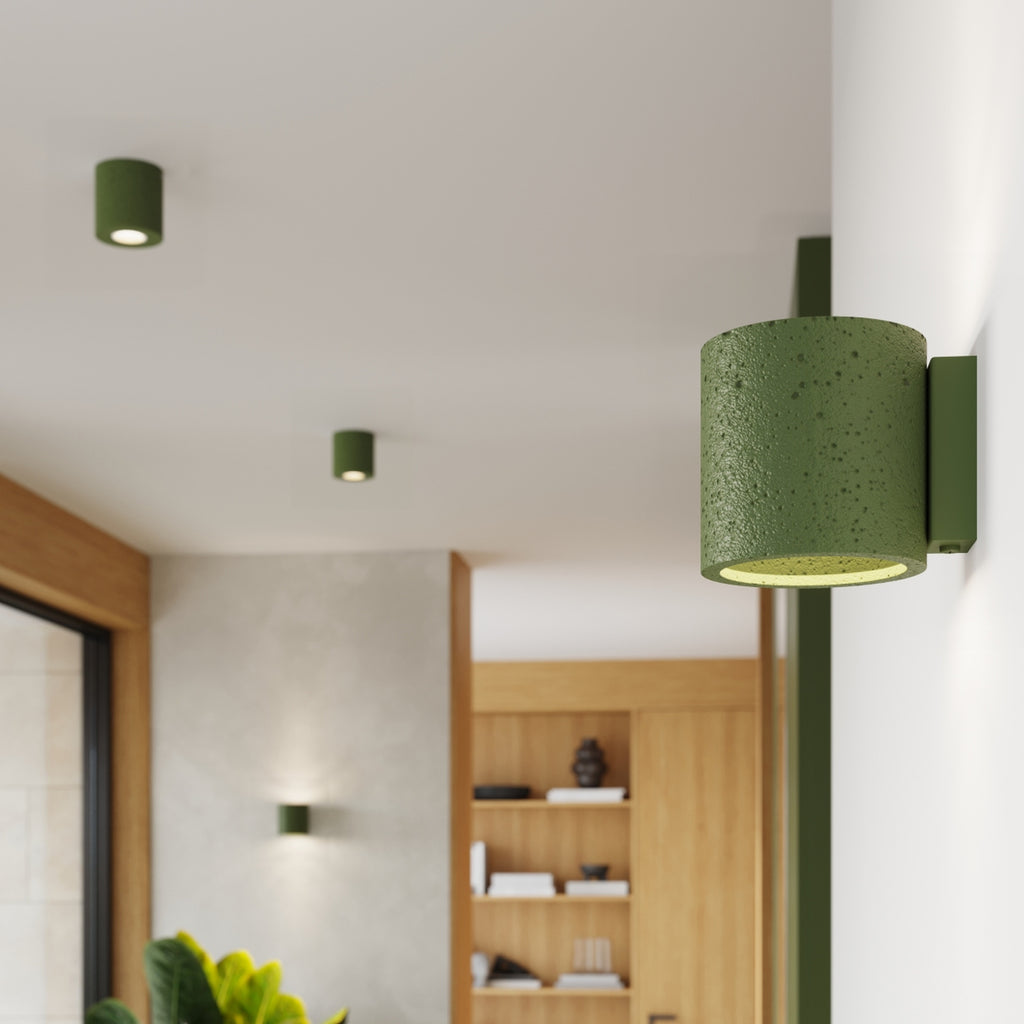 Applique Orbis béton vert olive G9 en situation