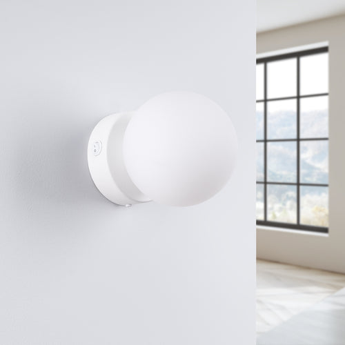 Applique Yoli 1 boule opale acier blanche G9 de profil