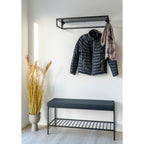 Banc Vita noir industriel lifestyle entrée avec manteau suspendu plantes graminées séchées