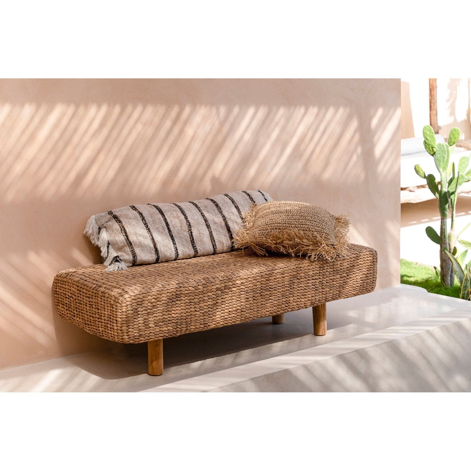Banc en jacinthe d'eau tressée, vue 6