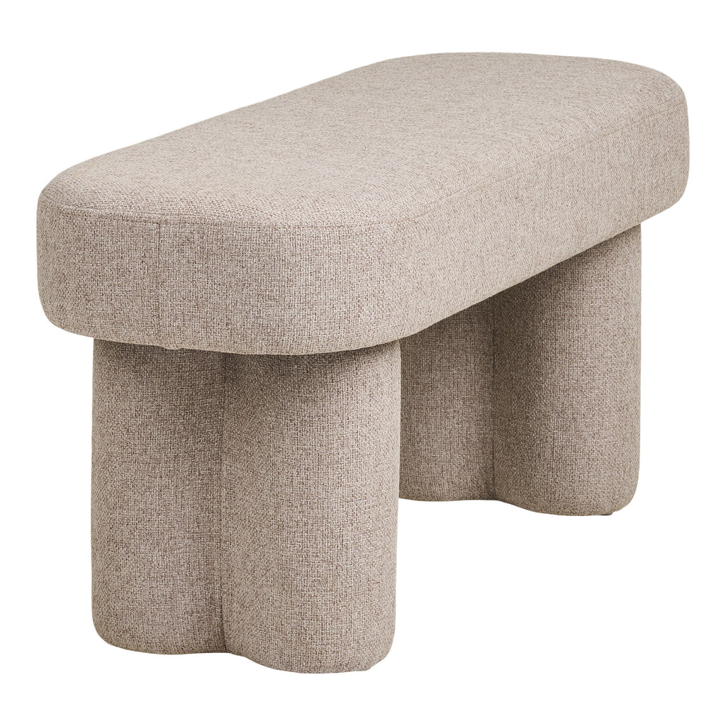 Banc Weston vue trois quarts silhouette sculpturale sable texturé pieds organiques 95 cm