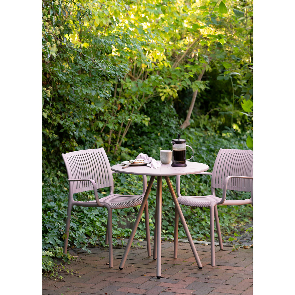 Table bistrot Barletta taupe PP acier terrasse pavés chaises accoudoirs polypropylène jardin