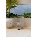 Besace de cauris blancs sur socle 75 cm en situation