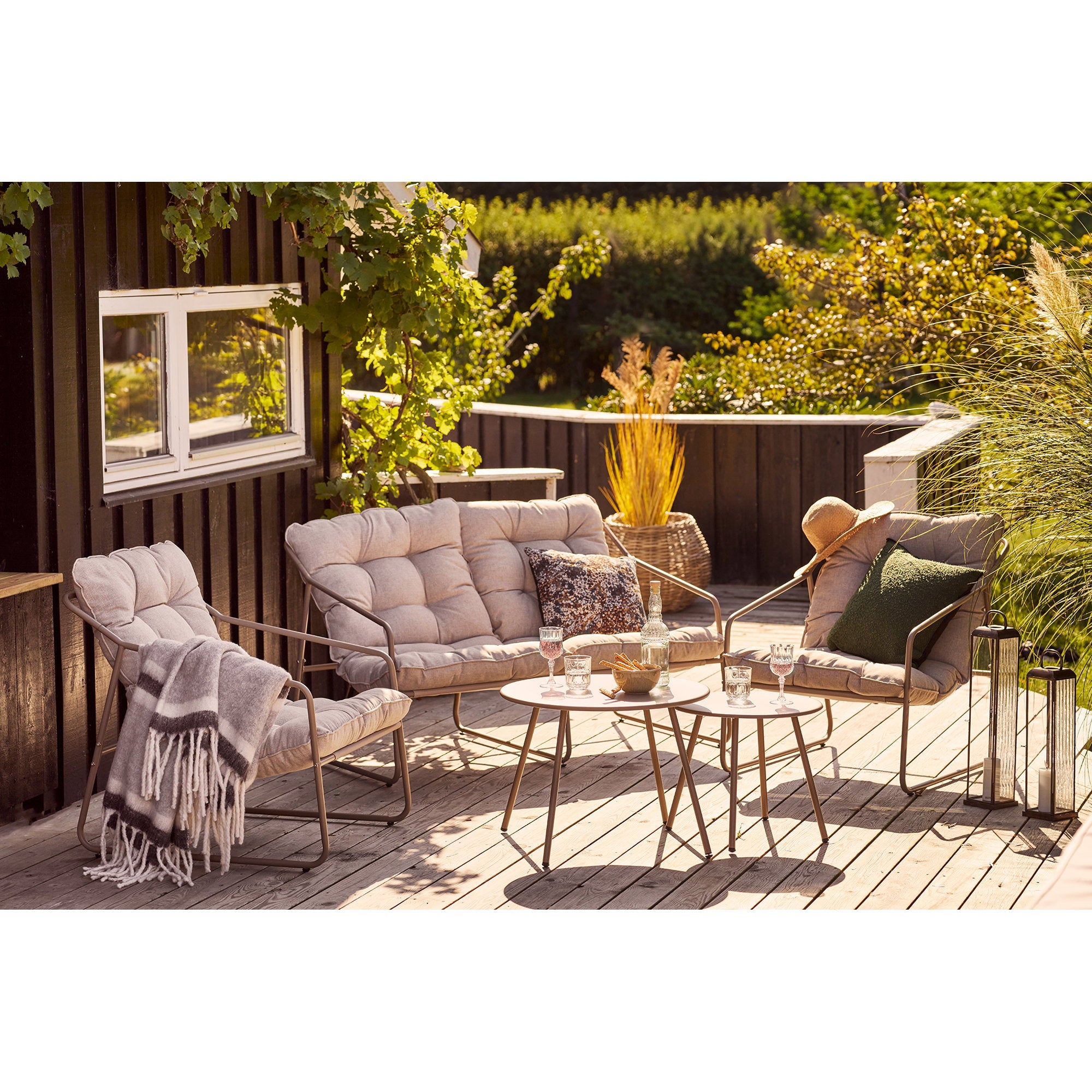 Bol Viola gris côtelé réactif terrasse canapé outdoor ambiance jardin raisins