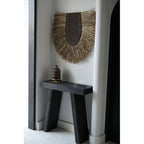 Bouclier mural Nahla en raphia naturel 85 cm en situation
