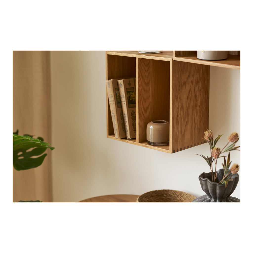 Bougeoir verre soufflé brun taupe étagère bois naturel livres décoration intérieure
