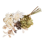 Bouquet artificiel hortensia blanc dahlia étoilé vert eucalyptus rosé fond blanc lié au raphia
