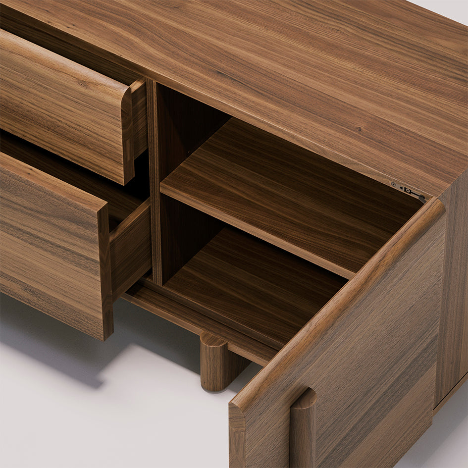 Buffet Brutalist ouvert sur une étagère et deux tiroirs sortis