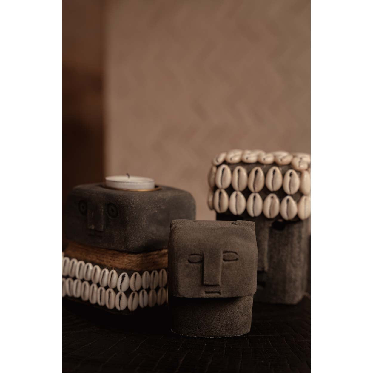 Buste Sumba à oreilles en grès gris 9 cm, vue 3