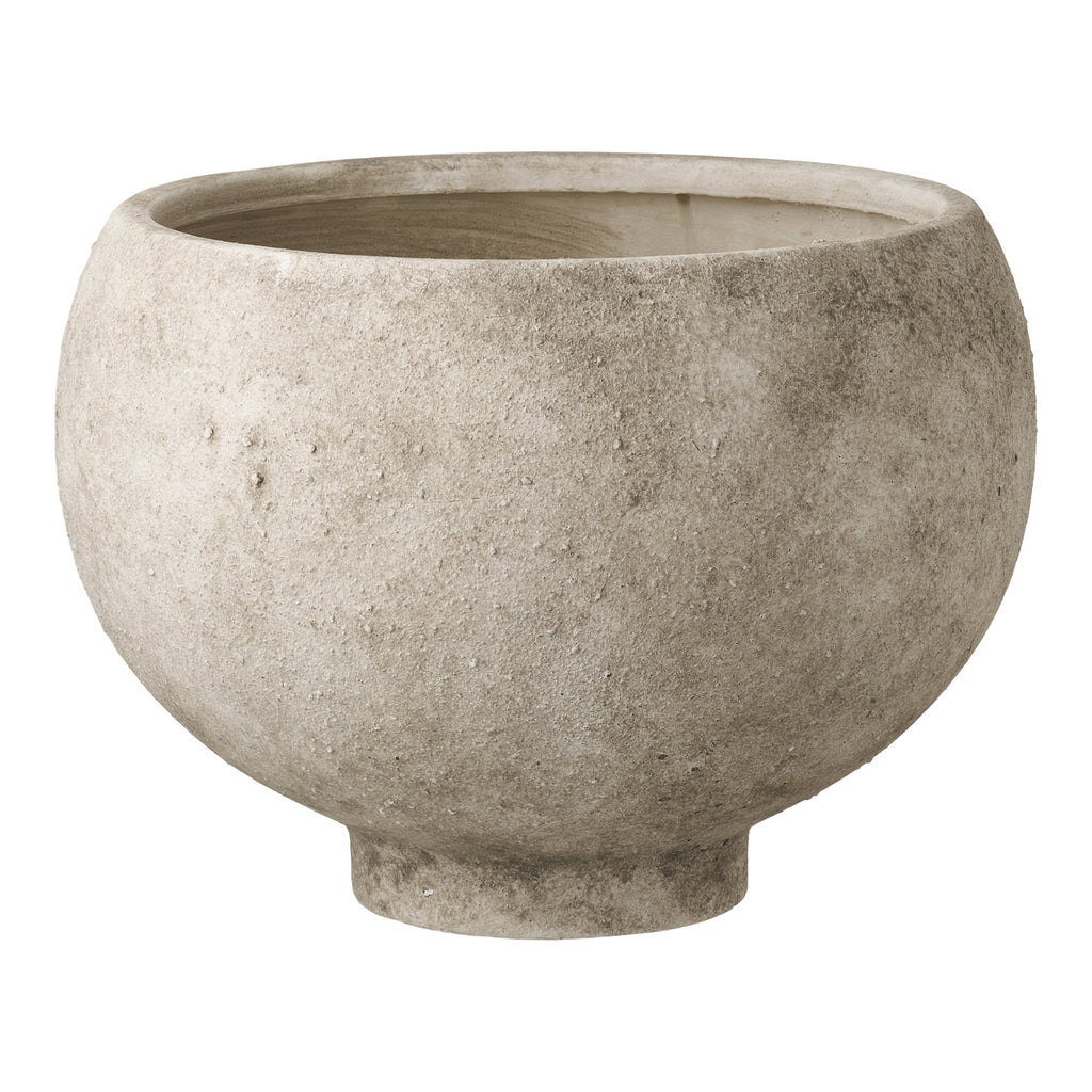 Cache-pot céramique grès gris sable effet pierre bombé vue de face fond blanc