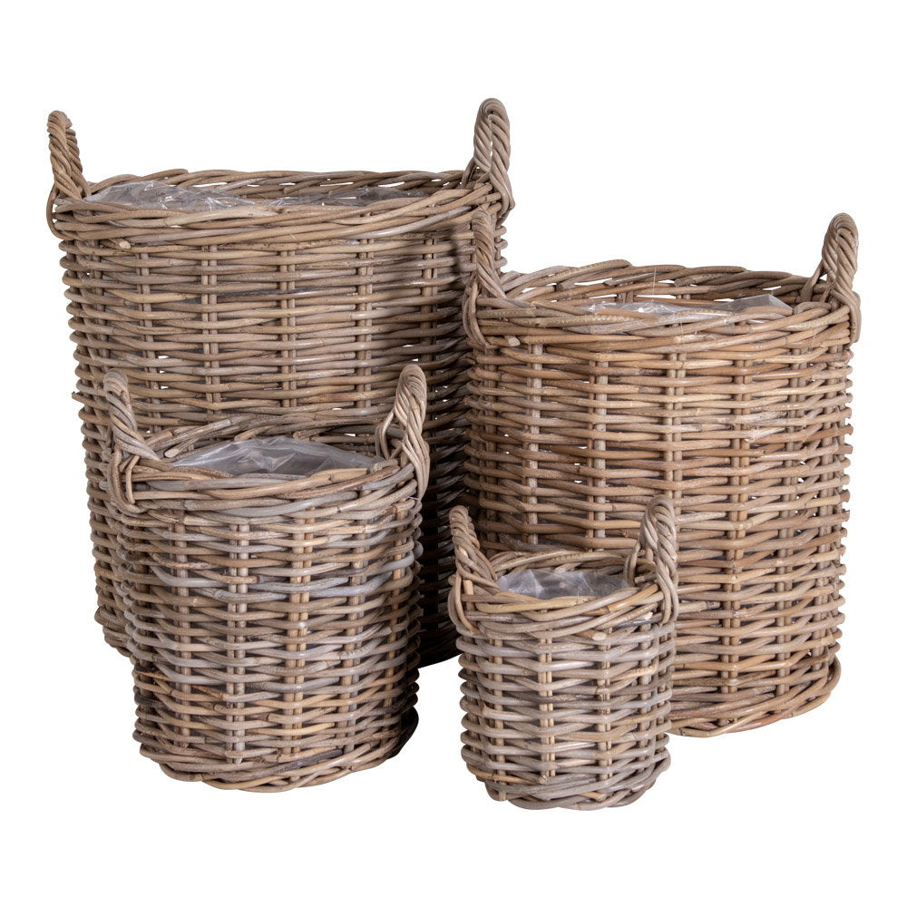 Set de quatre cache-pots cylindriques Caor en rotin kubu avec anses torsadées et doublures plastique