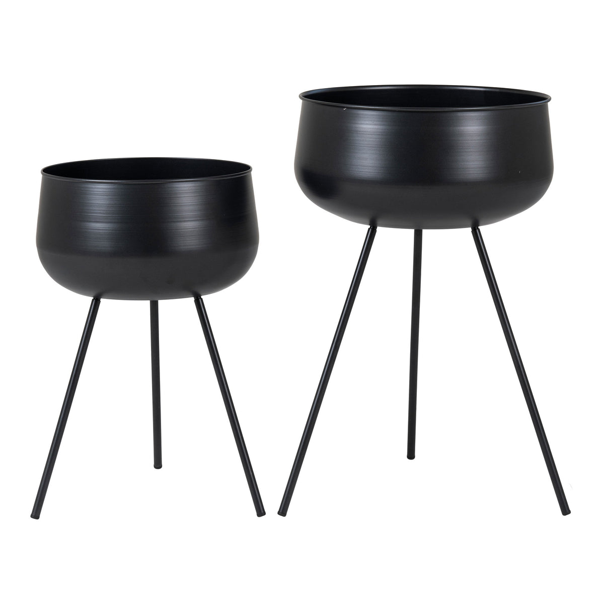 Deux cache-pots sur pied Ardola en acier noir mat petit et grand modèle sur fond blanc
