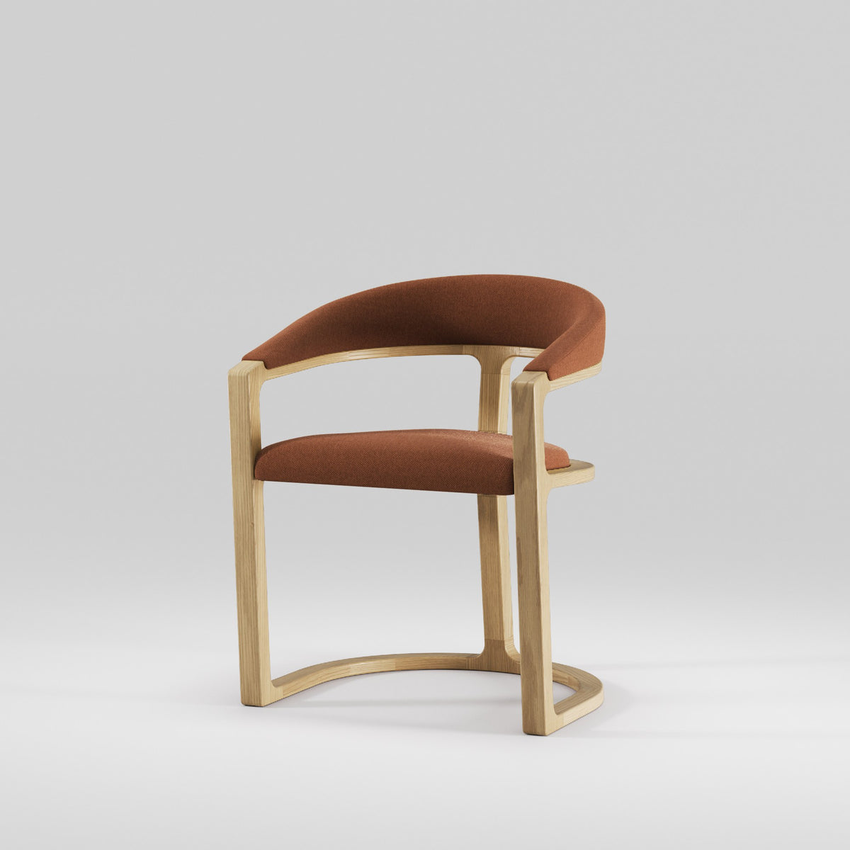 Chaise à accoudoirs Kobe en chêne et tissu rouille vue de trois quarts