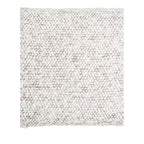 Détail texture tissu bouclé 100% polyester blanc boucles serrées chaise Badalona
