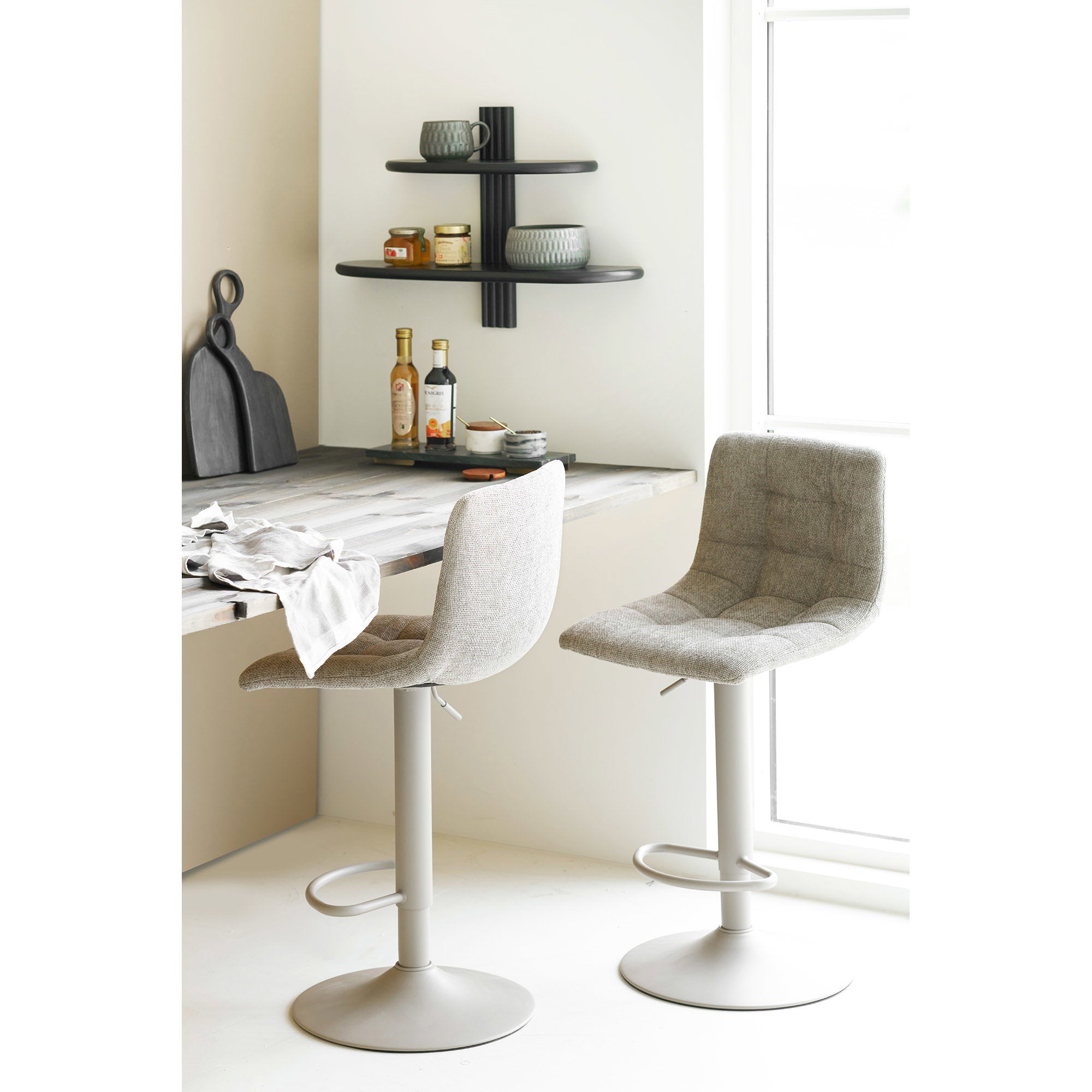 Chaise de bar Middelfart bouclé gris réglable pivotant lot de 2 vue de détail