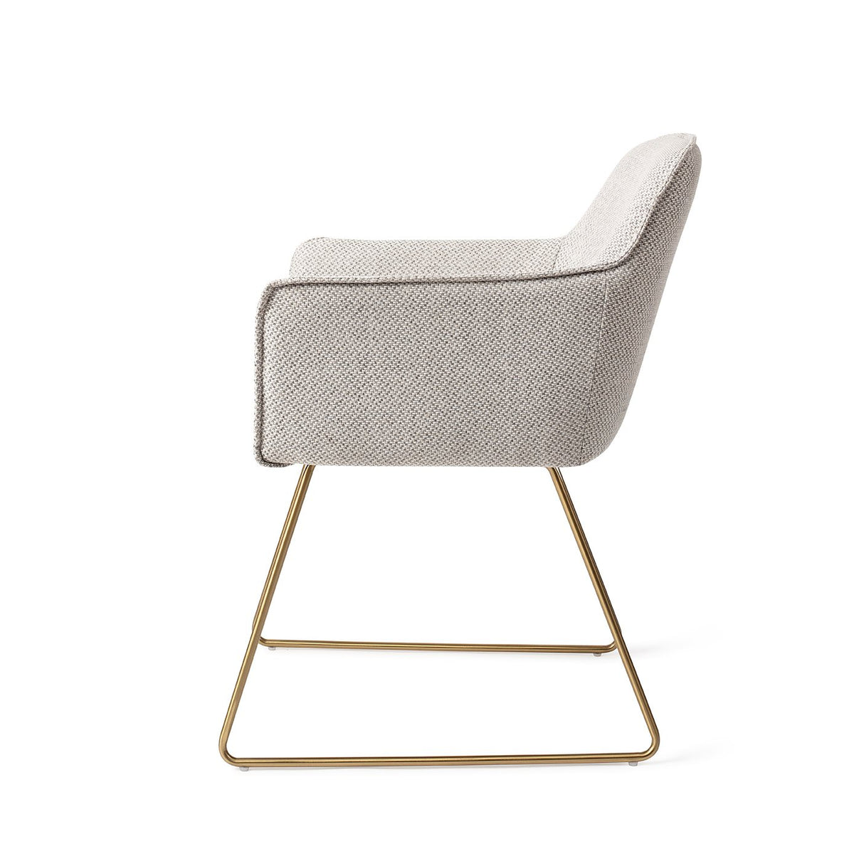 Chaise Hofu blanc cassé à motif sur piètement luge doré vue de profil