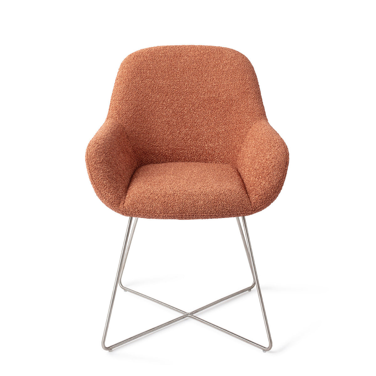Chaise de salle à manger Kushi terracotta sur piètement luge croisé gris acier vue de face assise enveloppante et accoudoirs évasés