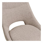 Détail du tissu chiné sable et de la découpe entre dossier et assise de la chaise Dokka