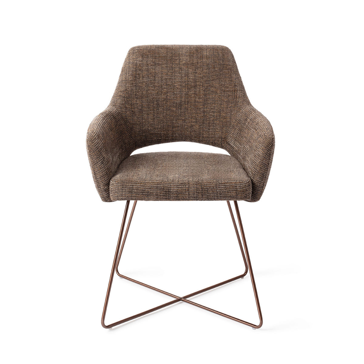 Chaise de salle à manger Yanai marron chiné sur piètement luge croisé cuivré vue de face accoudoirs enveloppants et découpe sous le dossier