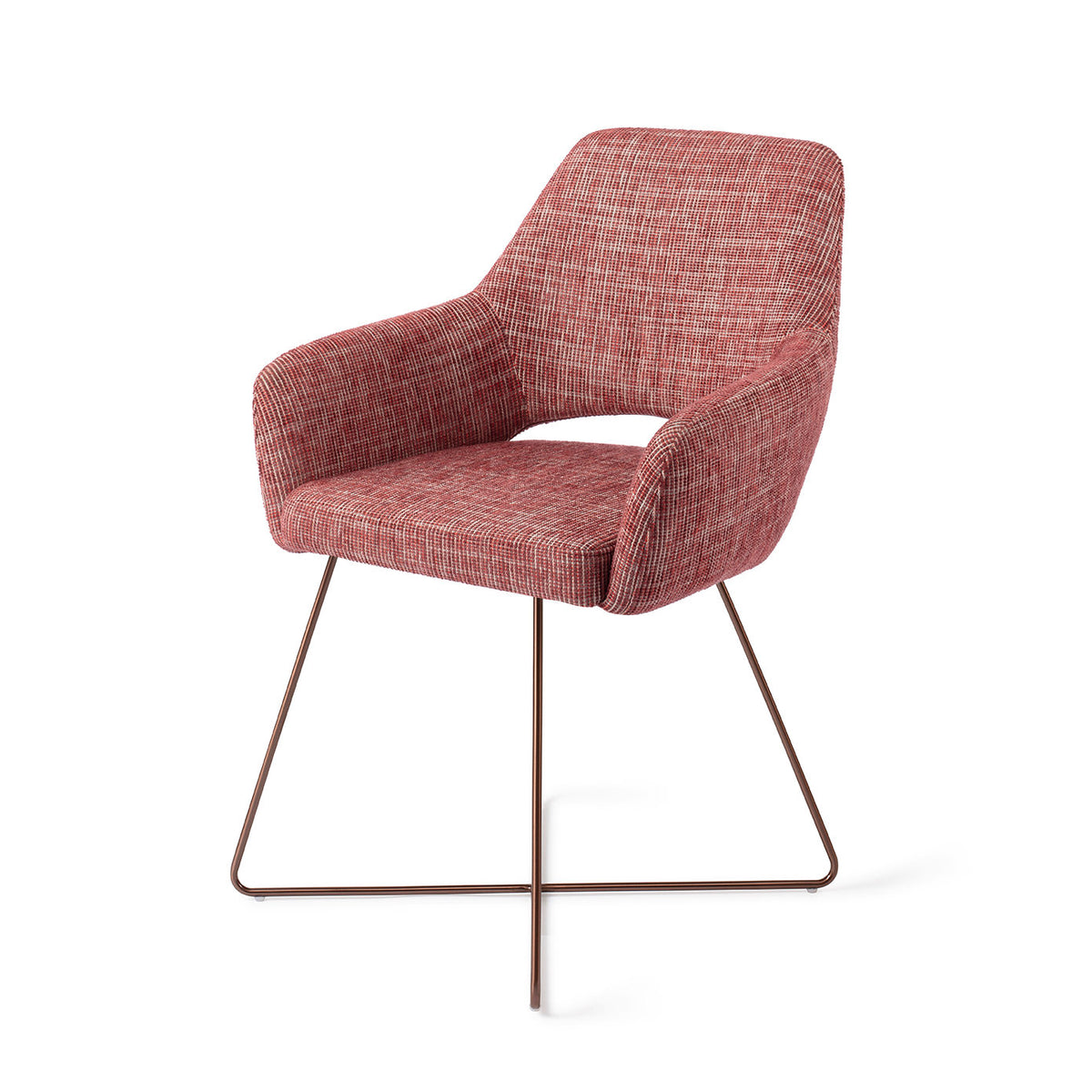 Chaise Yanai rouge chiné sur piètement luge croisé cuivré vue de trois quarts