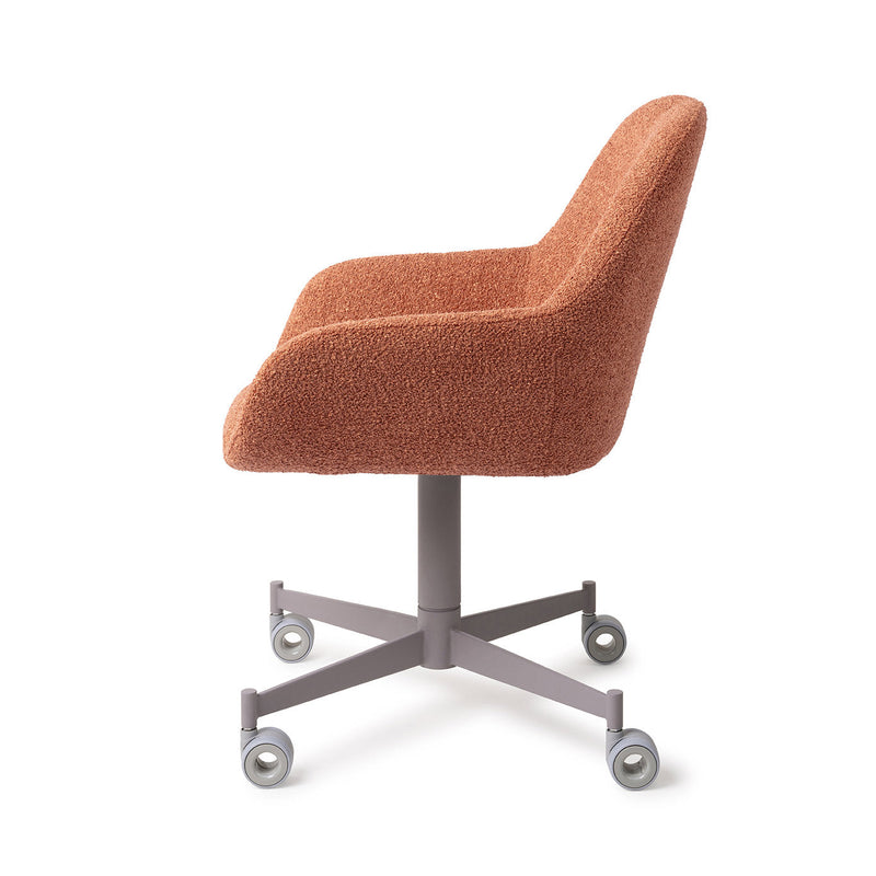 Dimensions Chaise Kushi tissu pied central à roulettes