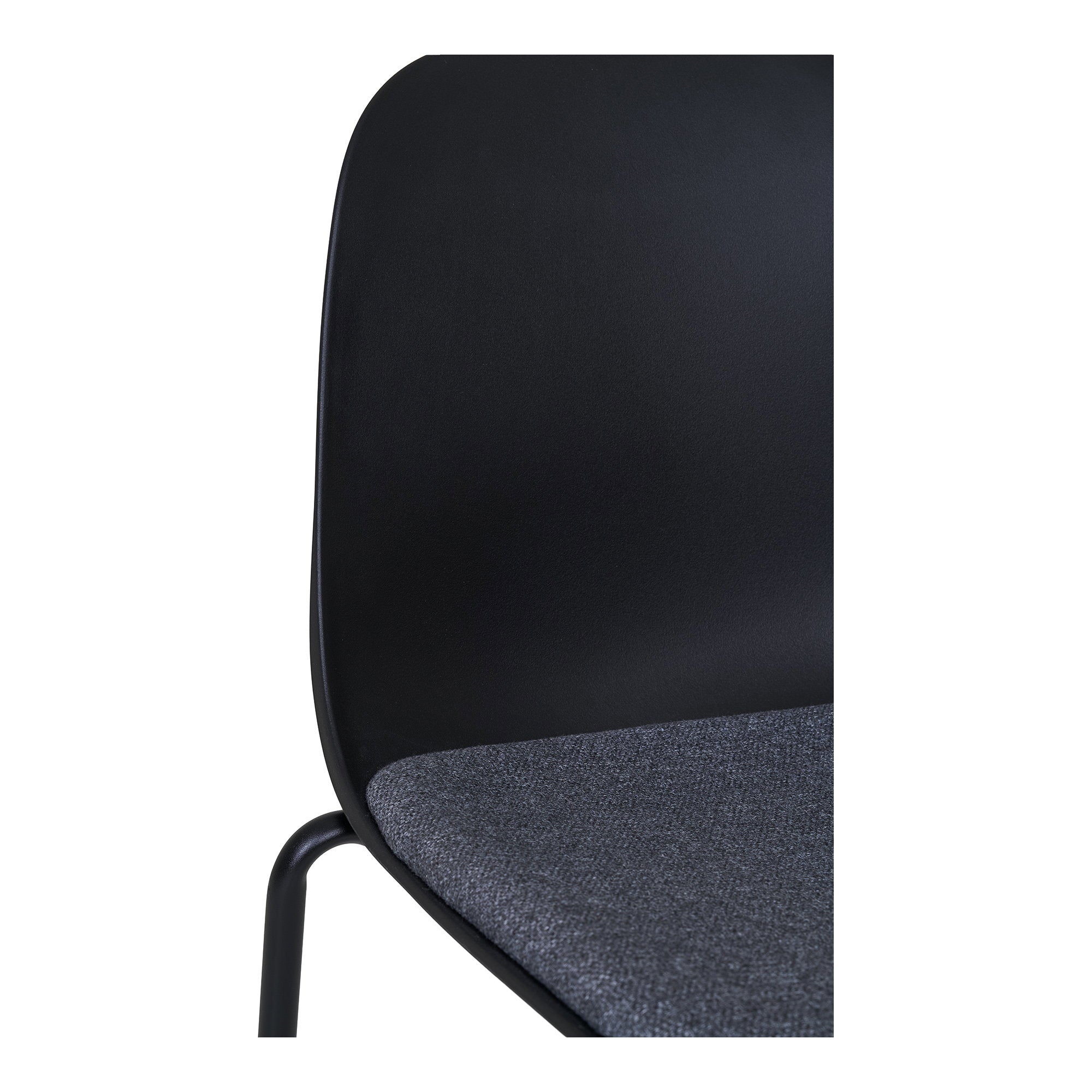Détail dossier coque noire et coussin tissu polyester anthracite chiné chaise Madalena