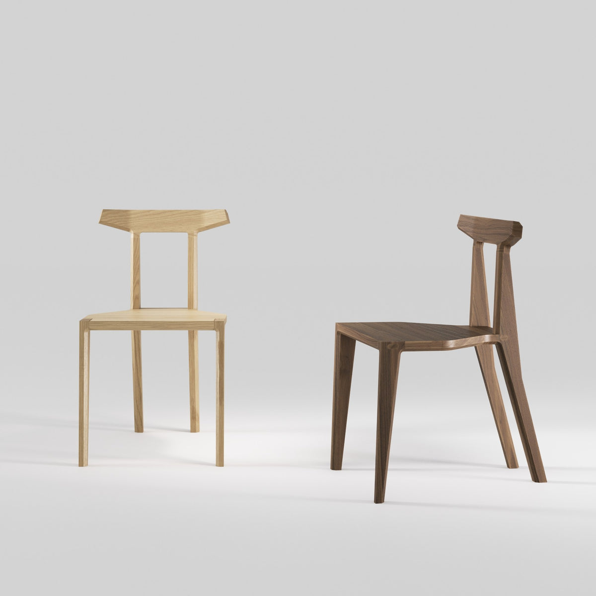 Chaises Orca en chêne naturel et en noyer foncé, côte à côte