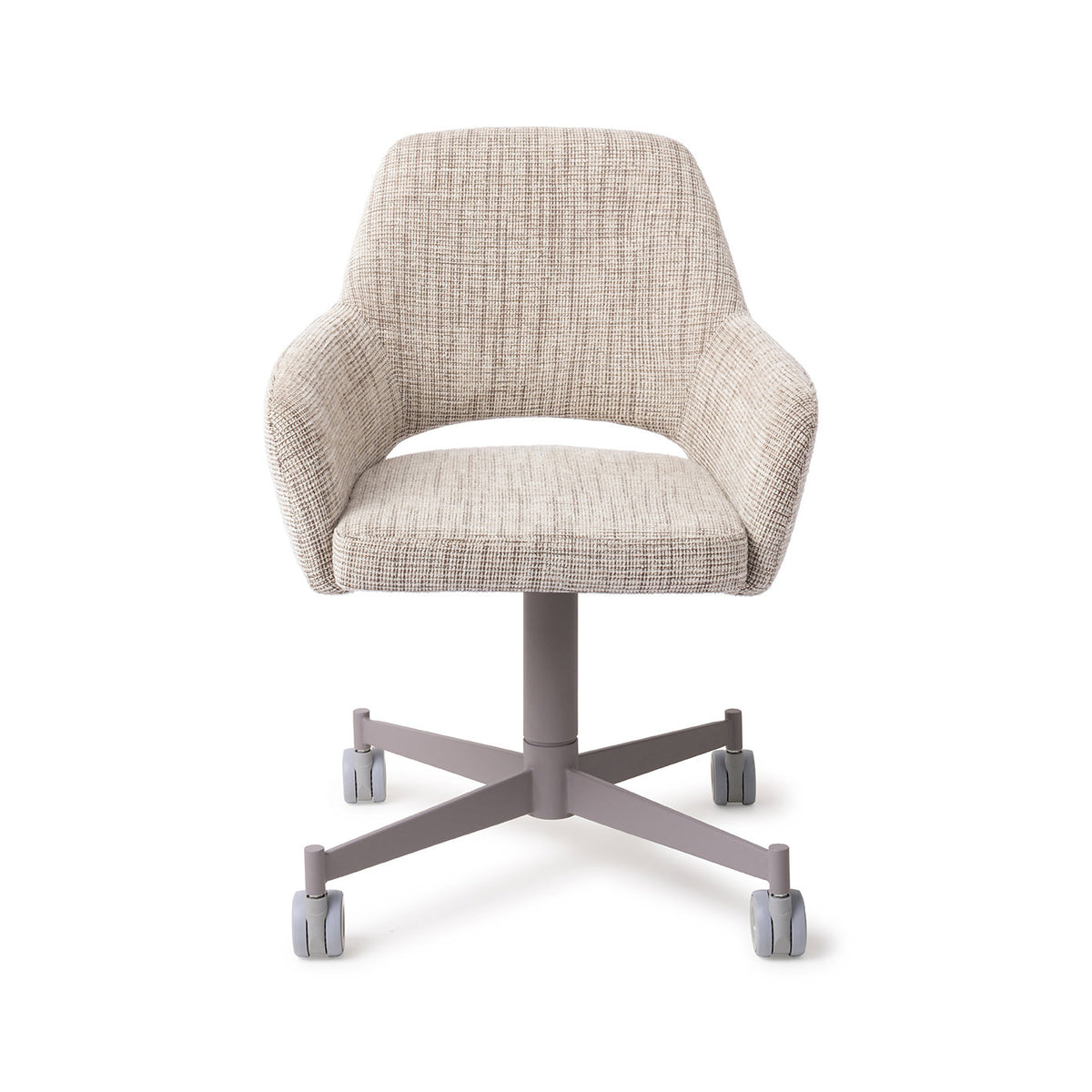 Chaise Yanai écru chiné sur piètement à roulettes gris vue de face coque enveloppante et échancrure du dossier