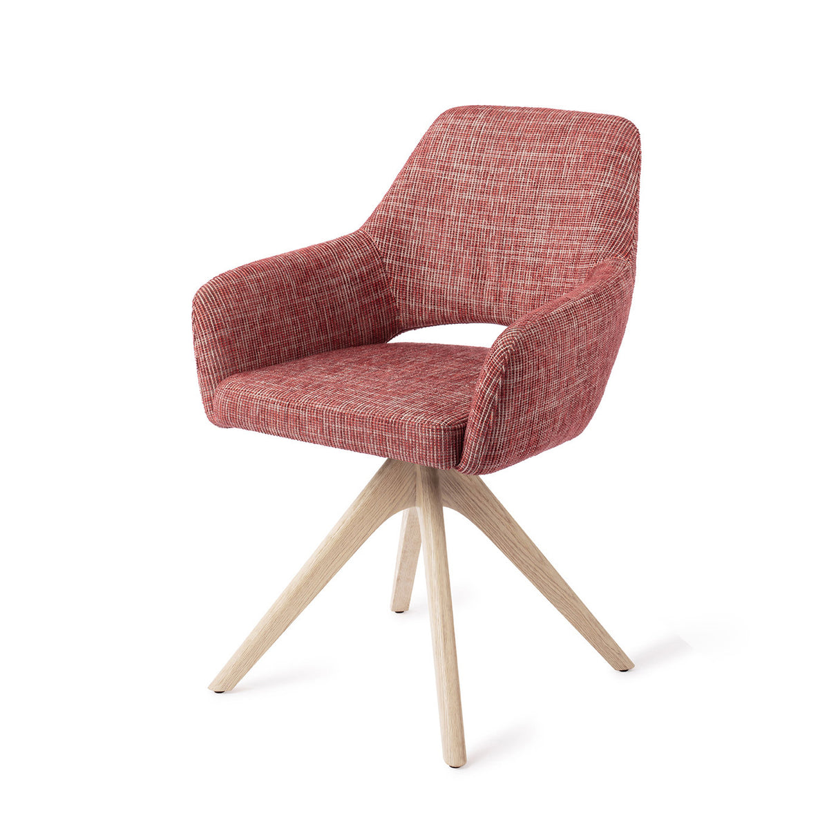 Chaise Yanai rouge chiné sur piètement pivotant chêne blanchi vue de trois quarts