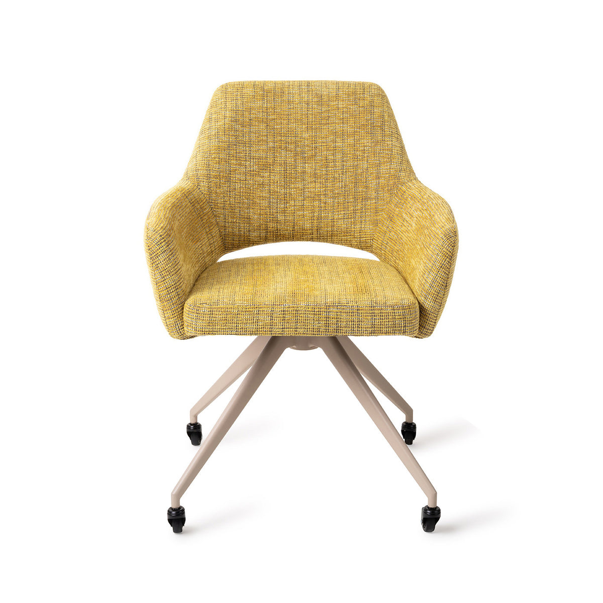 Chaise Yanai jaune chiné sur piètement beige à quatre pieds et roulettes vue de face avec ses accoudoirs et la découpe du dossier