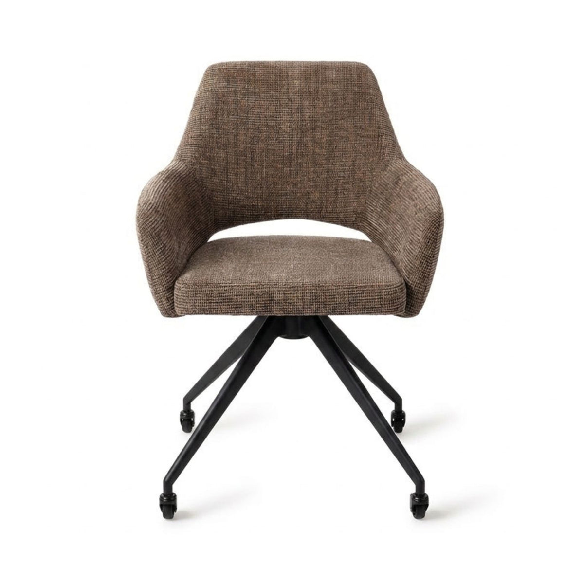 Chaise Yanai marron chiné sur piètement noir à quatre pieds et roulettes vue de face avec ses accoudoirs et la découpe du dossier