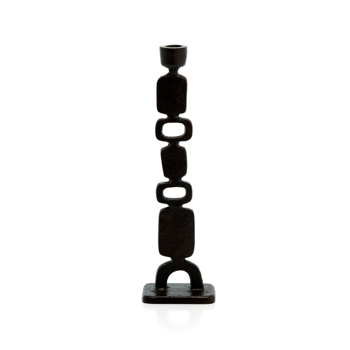 Chandelier totem Métal noir vu de face avec ses blocs pleins ses anneaux évidés et sa base en arche