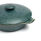 Cocotte basse en grès émaillé vert bleuté 25 cm, vue 5
