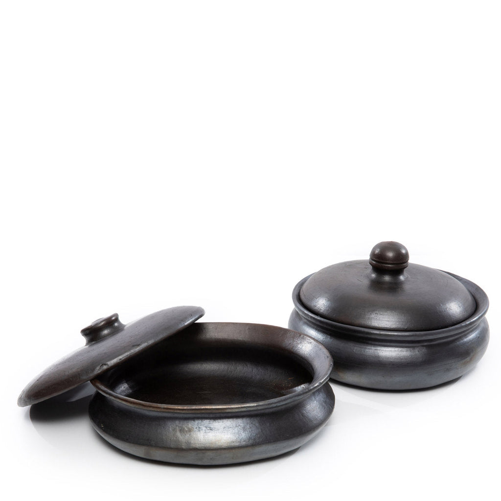 Cocotte couverte en terre cuite noircie 24 cm, vue 5