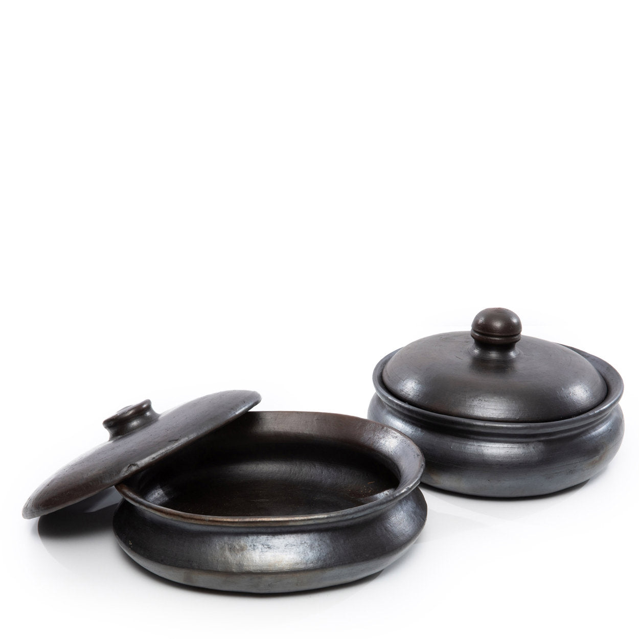 Cocotte couverte en terre cuite noircie 24 cm, vue 5
