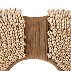 Collier de cauris Réunion sur socle 40 cm, vue 7