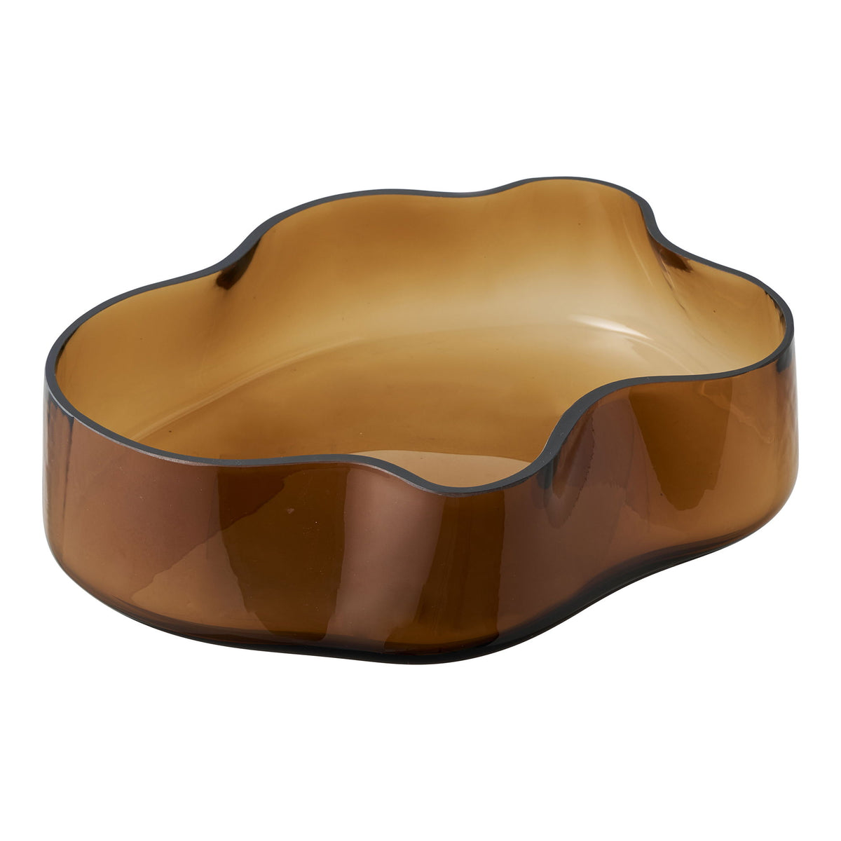 Coupe décorative en verre soufflé brun ambré au contour ondulé vue de trois quarts sur fond blanc