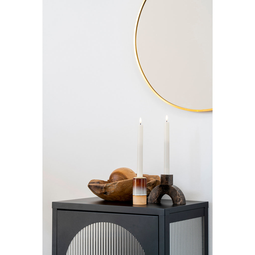 Coupe Rio teck naturel ø30 cm posée sur meuble noir ambiance bougies décoration intérieure
