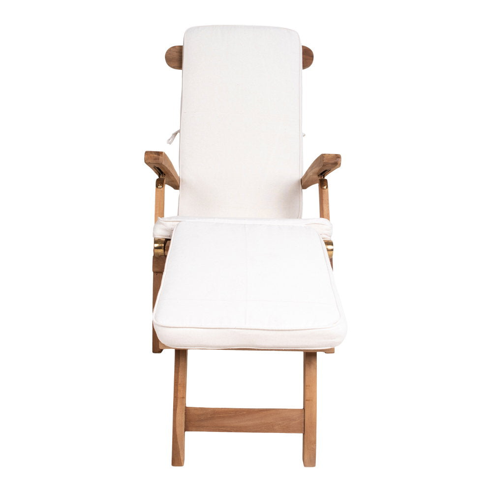 Coussin Arrecife blanc sur chaise longue teck vue angle fond blanc