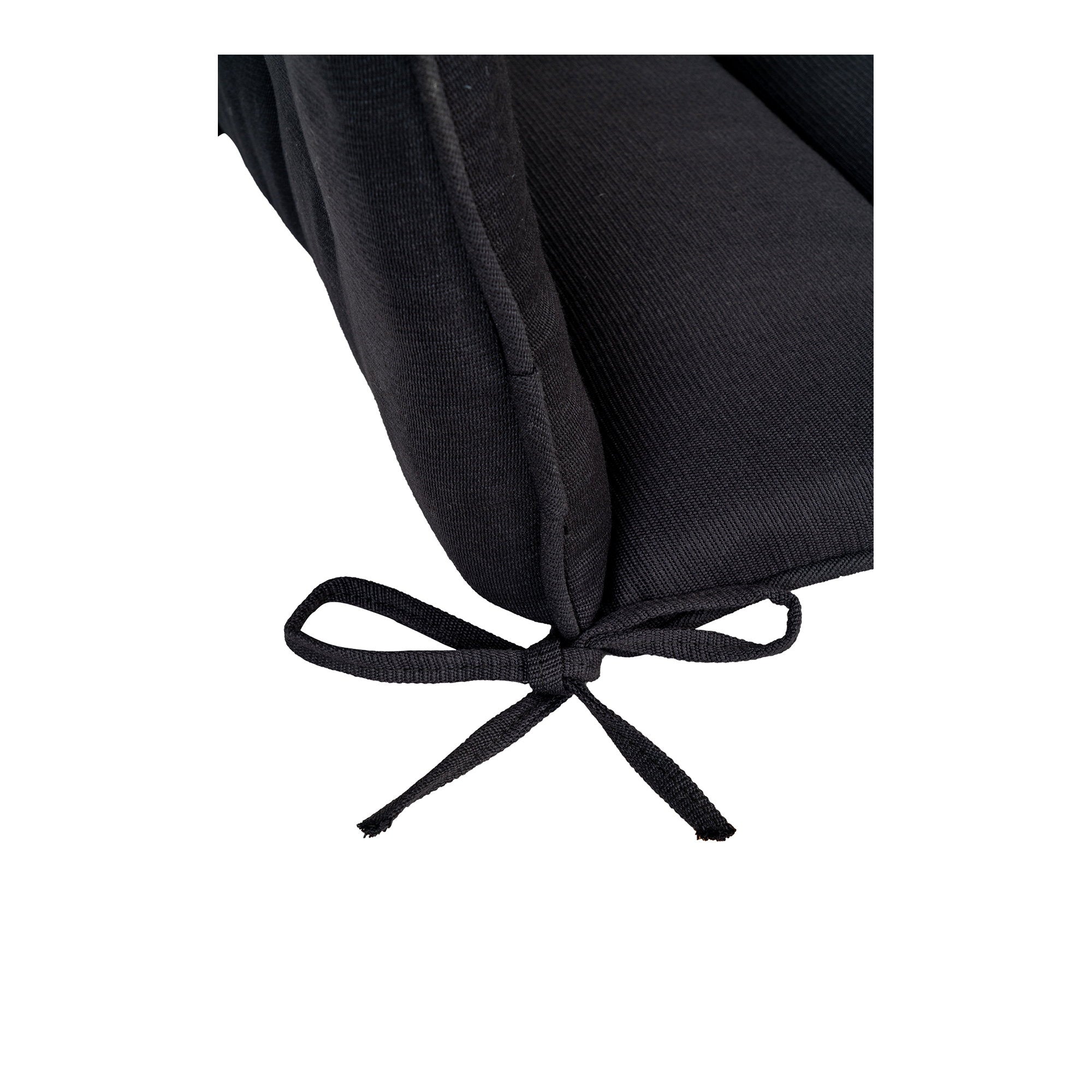 Gros plan lacet de fixation coussin Cleveland noir, nœud de maintien sur structure chaise