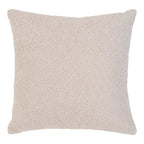 Coussin Savannah bouclé beige vu de face texture à petites boucles serrées