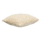 Coussin Tossa bouclé blanc cassé vue de face