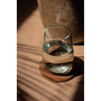 Dessous-de-verre Nordic en teck plein 10 cm en situation