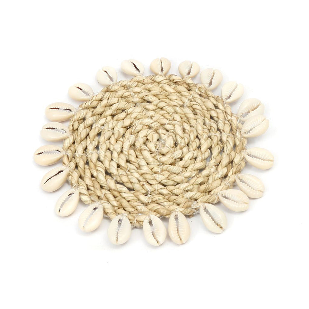 Dessous-de-verre en raphia crocheté et coquillages 12 cm