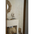 Disque de marbre blanc sur socle 15 cm en situation