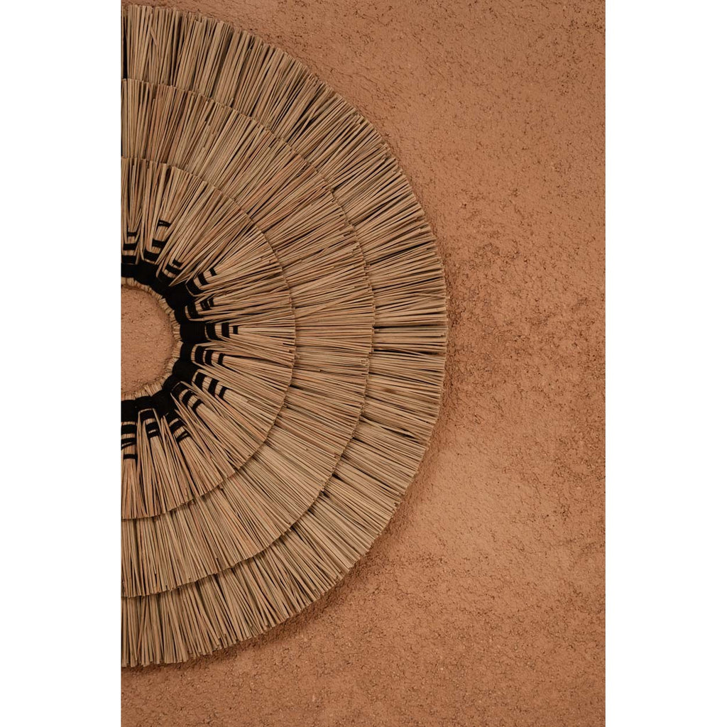 Disque mural Mengdong en herbe tressée 75 cm bague noire, vue 3