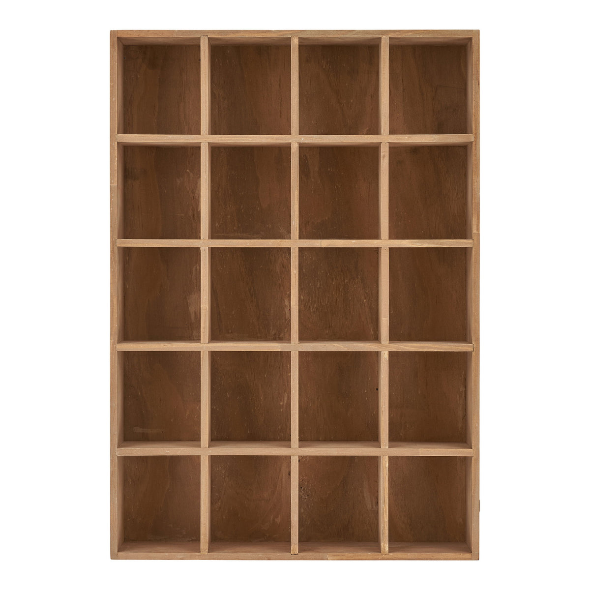Étagère murale Moss en pin naturel vue de face avec ses 20 cases en 4 colonnes et 5 rangées à fond fermé