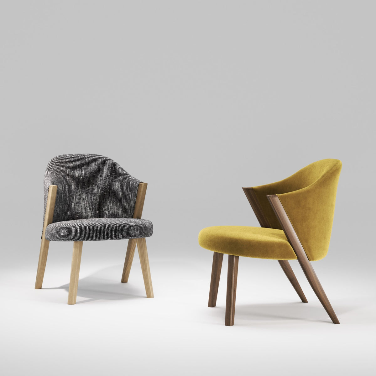 Fauteuils lounge Caravela en chêne et tissu chiné noir et en noyer et tissu moutarde, côte à côte