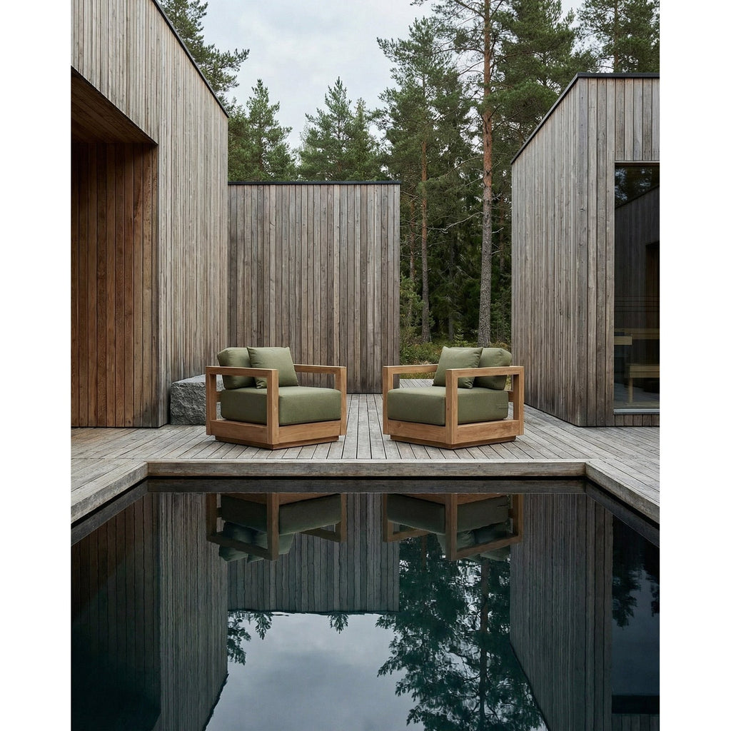 Fauteuil Umalas teck recyclé et coussins verts en situation